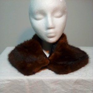 Mink fur collar, lined